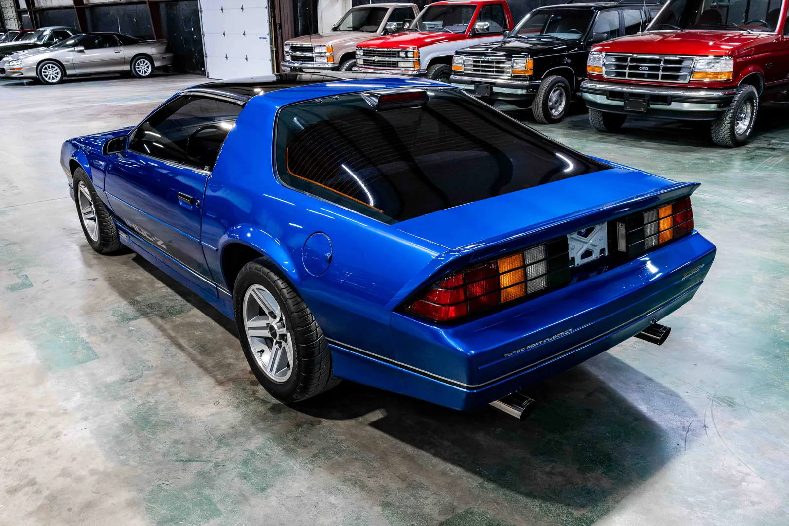 1986-Chevrolet-Camaro-Bright Blue Metallic-149653--35.jpg